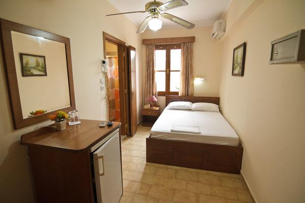Mango Rooms Rhodes City エクステリア 写真