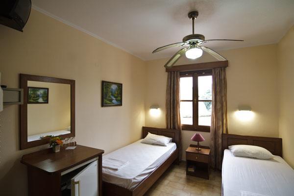 Mango Rooms Rhodes City エクステリア 写真